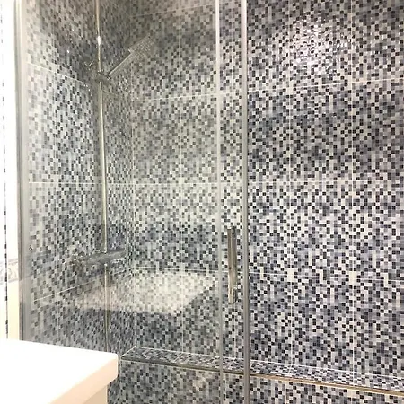 With One Bedroom In With Wonderful Sea View And Wifi 100 M From The Beach Apartment *