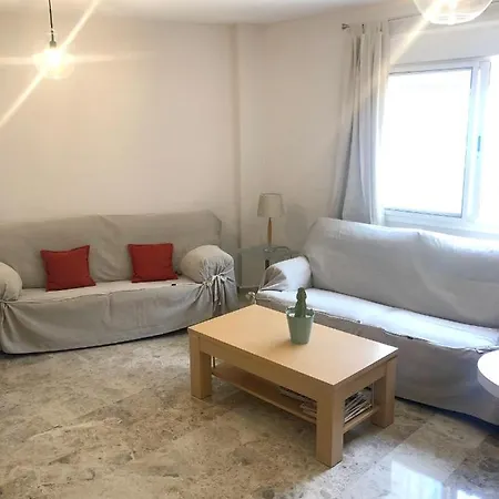 With One Bedroom In With Wonderful Sea View And Wifi 100 M From The Beach Apartamento Torremolinos